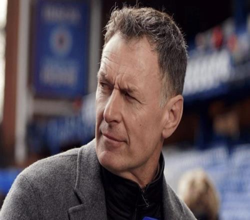 薩頓：切爾西狀態(tài)不佳，但藍(lán)軍最大的問(wèn)題是不能維持11人作戰(zhàn)