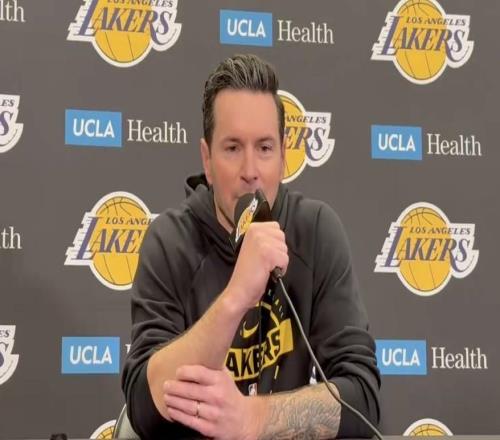 與東契奇爭吵雷迪克：太正常不過的溝通，我們倆的關(guān)系很好