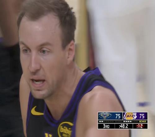 太流弊了！75%真實(shí)命中率！湖人最佳交易誕生