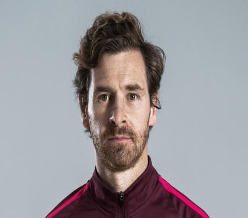 前中超名帥質(zhì)疑葡超執(zhí)法，點(diǎn)贊中超執(zhí)法嚴(yán)格，要求葡超對標(biāo)中超