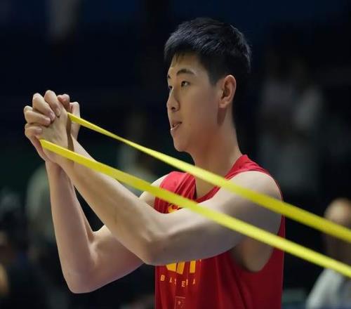 廣東最新消息！崔永熙傷勢痊愈，胡明軒再次受傷，奎因目標(biāo)總冠軍