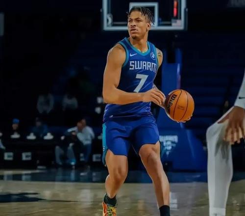 山東四外援全部敲定！NBA級后衛(wèi)攜手克里斯，邱彪目標(biāo)沖擊總冠軍