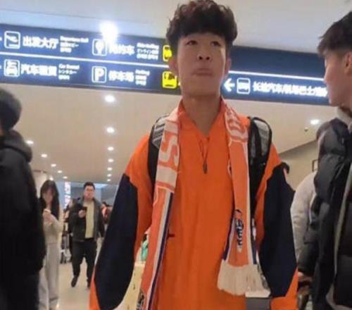 2026中超新老傳承超燃！鄺兆鐳等6小妖誰(shuí)先首秀7名37歲老將堅(jiān)守