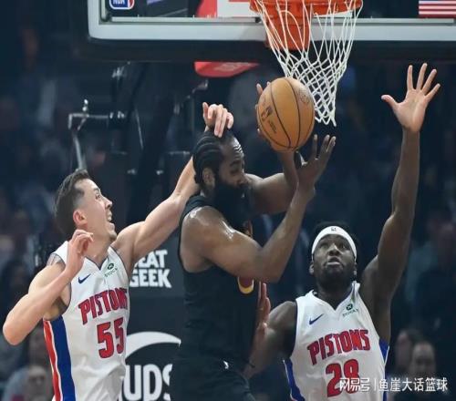 騎士113109活塞！莫布里三人盛贊哈登，而哈登兩點(diǎn)也成重中之重