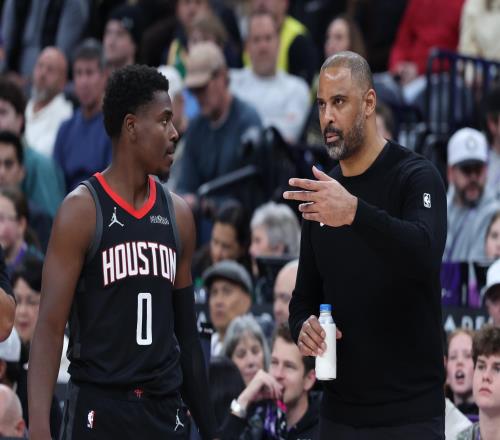 一球員能優(yōu)化火箭的空間為何烏度卡不愛用或加劇休賽期離隊概率