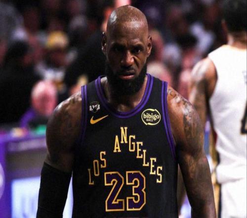 湖人110101鵜鶘！老詹把話挑明，東契奇兩點(diǎn)該批，里夫斯好消息