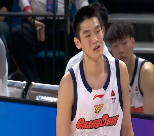 朱芳雨賭對了！崔永熙正式請戰(zhàn)，力保廣東隊(duì)躺進(jìn)總決賽！