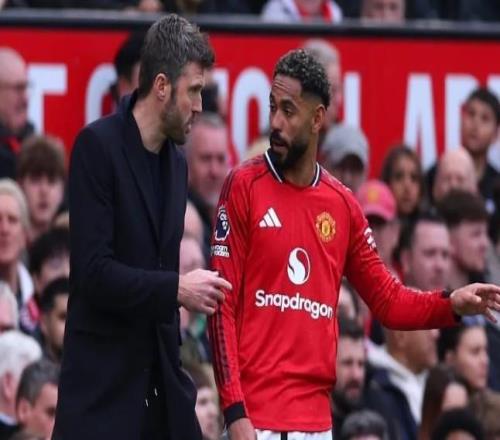 電訊報：多古傷缺后曼聯(lián)左路缺乏寬度，夏窗預計將引進左邊鋒