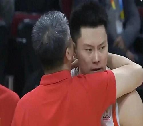 男籃1人被贊：很像黑人球員，彈速快，身體壯，會卡位，拼搶積極