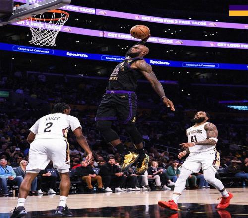 東契奇27+10創(chuàng)NBA歷史第2神跡，湖人橫掃鵜鶘！詹姆斯21+7+2帽