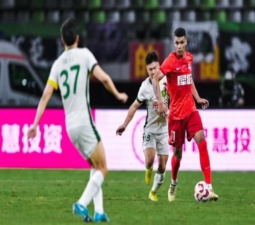 26歲國(guó)足鋒霸放狠話賽季目標(biāo)進(jìn)3球！上賽季只進(jìn)了2球，引發(fā)熱議