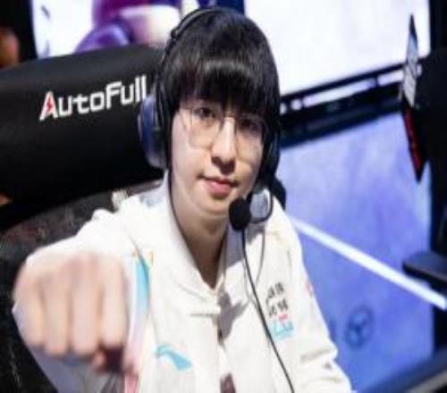 理性讨论:就2025赛季的表现来看,Elk和GALA谁的实力更胜一筹