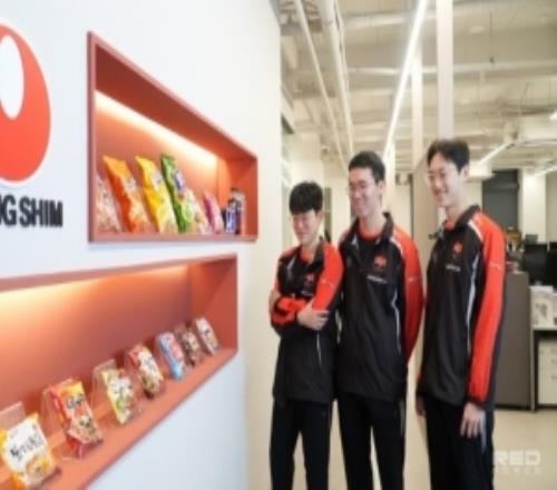 NS晒队员参观照：NsRedForce入职培训结束