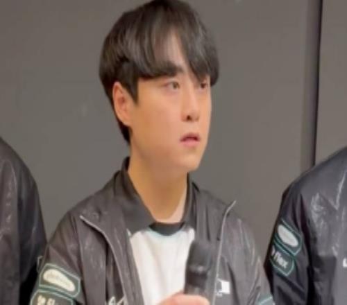 ShowMaker：2比0输掉很可惜打T1我们一定会好好准备争取赢下来的