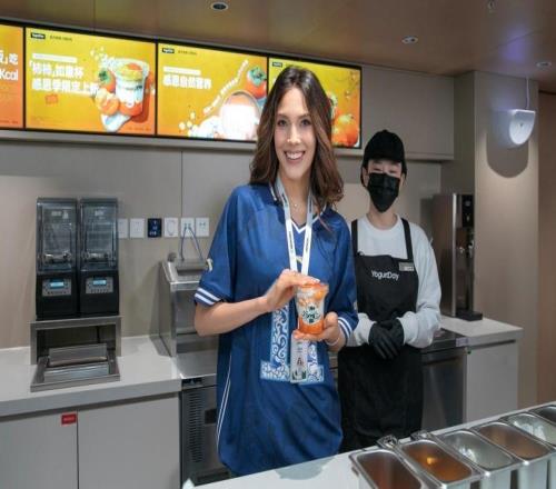 冠军伙伴谷爱凌到访蒙牛,共启米兰冬奥新篇章