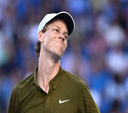 辛纳坦言惨败德约科维奇后最大的遗憾:“真的很痛”