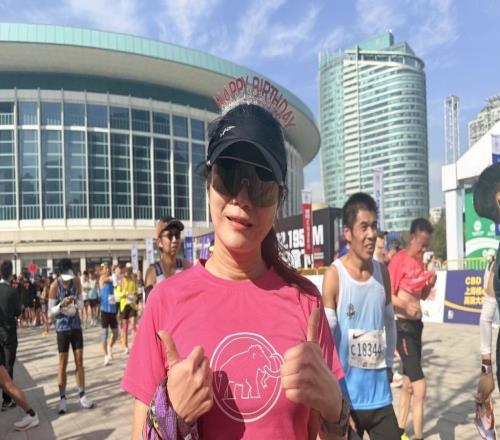 特写跑步就是世界语言,原因就藏在上马的跑者故事里