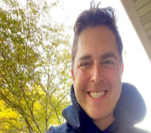 T1CEO祝贺Faker获青龙章:你所铸就的成就早已超越赛场本身