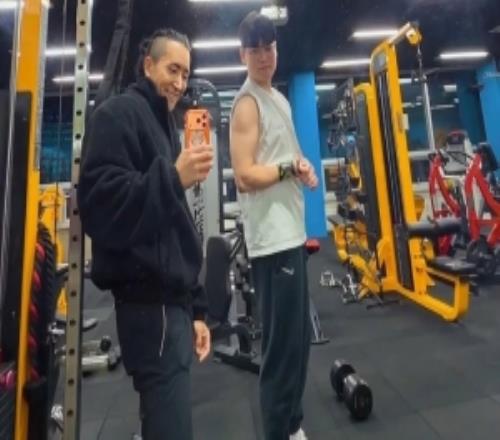 每日任务getGumayusi分享健身打卡动态