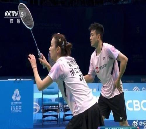 郑思维黄雅琼夺得全运会羽毛球混双冠军