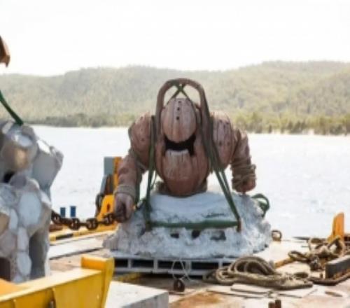 拳头发布深海泰坦十年海底照片:侵蚀留下痕迹诺提勒斯依然屹立