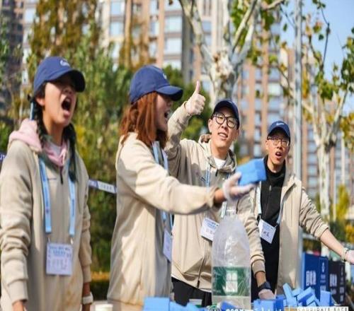 赛会纪录再被破“无界”服务彰显申城温度,2025上海马拉松圆满落幕