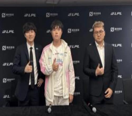 Daeny教练：一周前和TES打了训练赛他们使用了劫所以Ban了