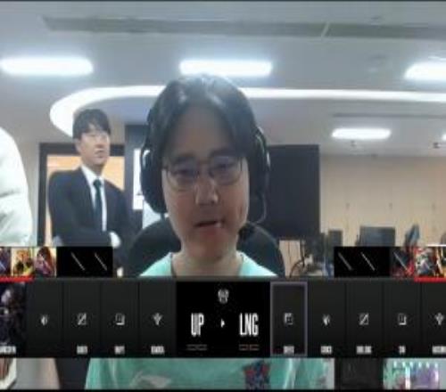 终于等到你!历经两个小时暂停后,德杯今日终场比赛终于开始BP!