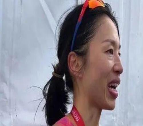 “最快女护士”张水华再夺冠!