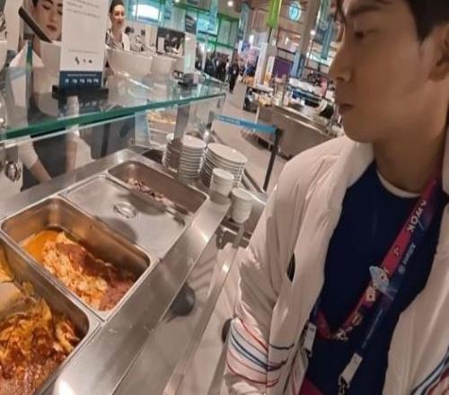 韩国选手吐槽米兰冬奥会伙食：菜品少、吃不饱