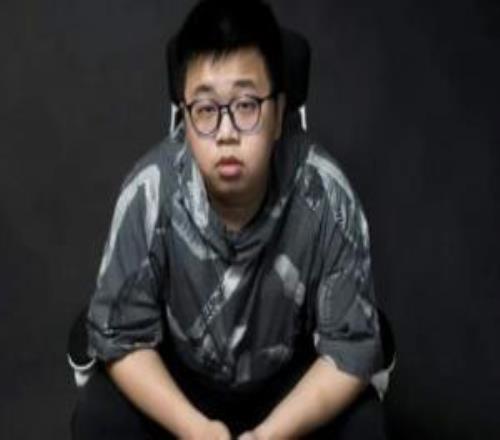 疑似藍(lán)戰(zhàn)非綁匪嫌疑人自首駐卡塔爾大使館工作人員稱目前沒人來自首