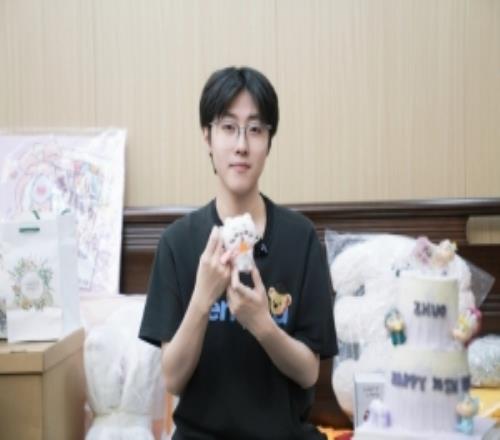 NIP發(fā)布Zhuo生日返圖：吹蠟燭，許心愿，開啟奇妙的新一歲