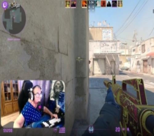 俄罗斯77岁奶奶被提名年度最佳时刻!CS2一打五反杀名场面