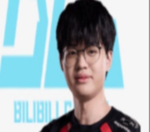 涵艺：今天是galajiejie和xun拍完看结果会和你们说的