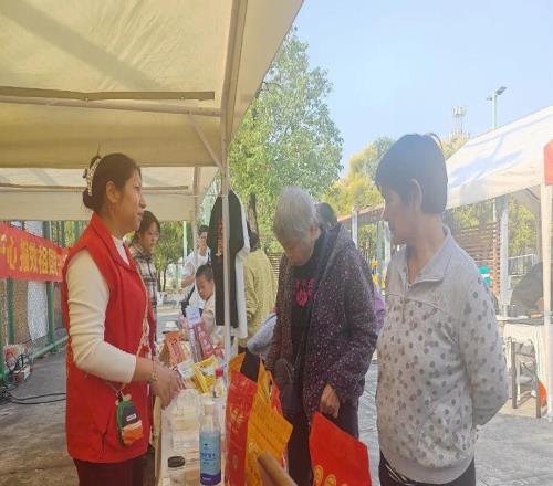 踢球、逛吃、看表演!顺德“德甲”勒流选拔赛燃情“开波”