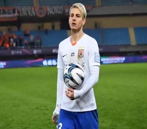 成都蓉城俱乐部未来缺谁都行!却唯独不能没有他,已成球队主心骨