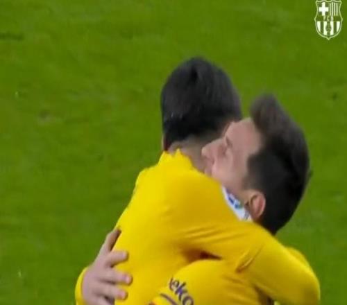 每体:佩德里刚来巴萨的时候,梅西问总监:你从哪找来的