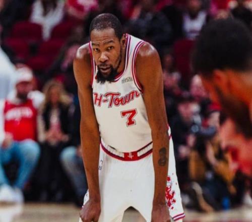 火箭126119步行者!乌度卡躲过一劫,杜兰特赛后表态成重中之重