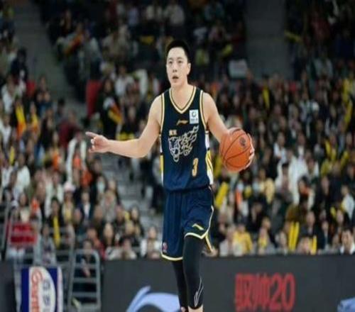 广东宏远冲击9连胜!全力击败北京首钢,萨姆纳爆发,央视直播