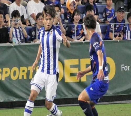 久保建英陷入低谷:状态低迷、媒体围攻,世界杯前路蒙阴