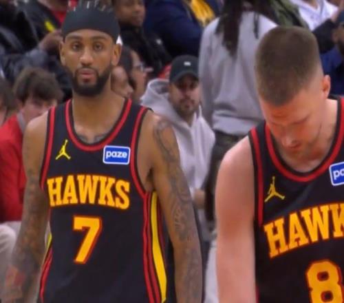 1日凌晨NBA爆冷:24分惨败西部第6输了他们终结7连败:6人上双