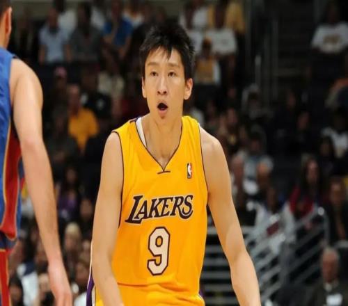 怎么看布朗尼选择湖人9号球衣孙悦:别被占伦理哏的便宜就行