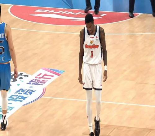 招募男篮国手广东最适合的本土锋线曝光,这才是杜锋的争冠底牌