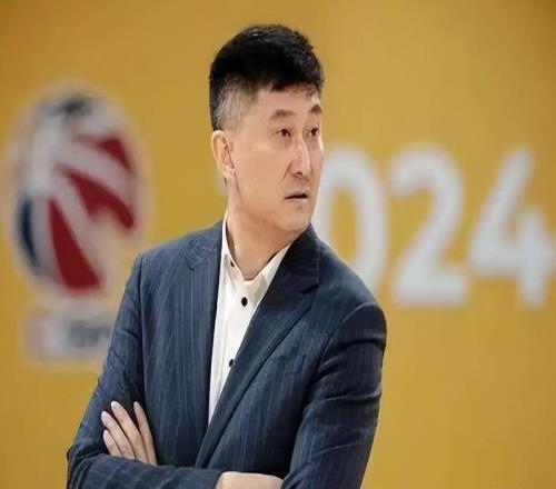 第一阶段确定报销!广东不会裁掉麦考尔,杜锋坚信他是争冠拼图