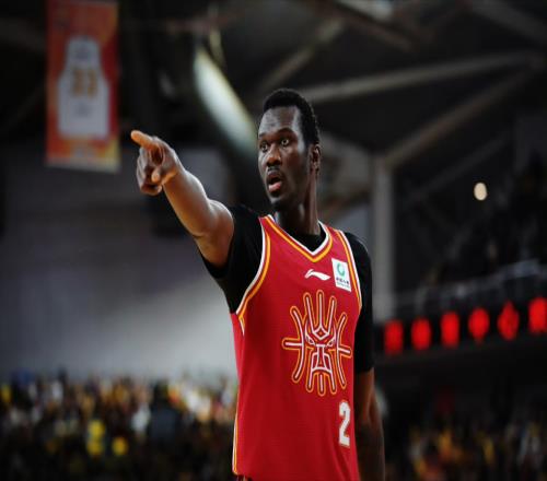 四连败+刘传兴隐身!没有了小纸条的潘江,真的带不动山西队了吗