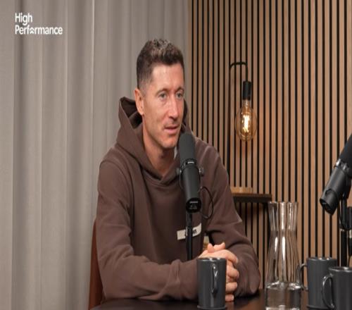 莱万谈金球失之交臂却无损骄傲比肩梅罗并战胜他们的经历弥足珍贵_西甲直播