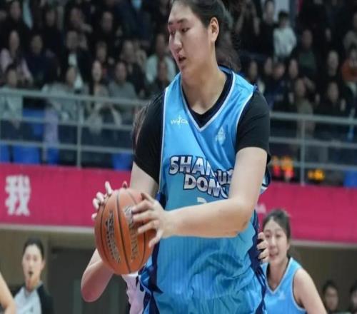 两战才能验证实力!首秀正负值全场最低张子宇适合打成人比赛