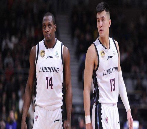 郭艾伦时刻重演!山东国手拯救邱彪,单场25分,谁说他三分不准