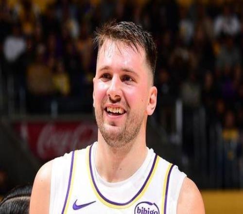 东契奇谈逆转:这就是我们该做的事要给所有人点赞