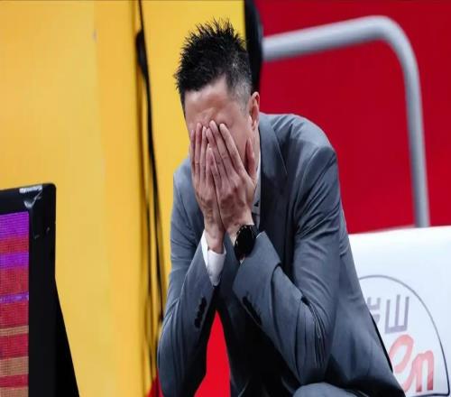 球队扣一分+约克绝杀!广东领先16分惨遭逆转,杜锋都看呆了